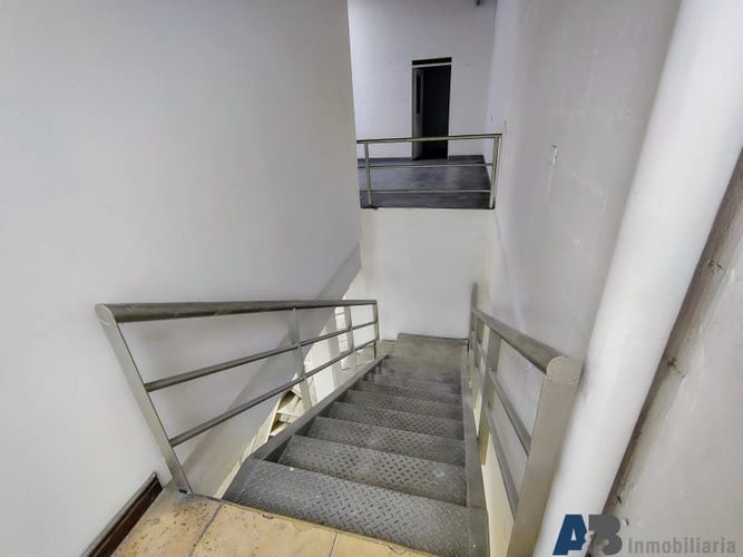 Bodega en arriendo en Colombia, Medellín, 320 m² · foto 8 de 17