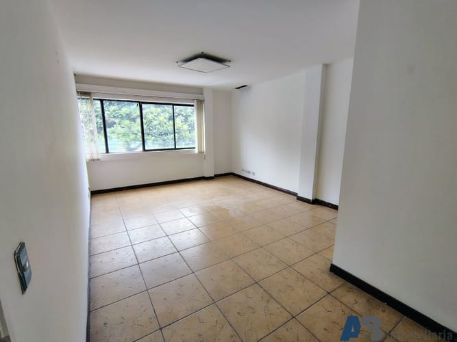 Bodega en arriendo en Colombia, Medellín, 320 m² · foto 14 de 17