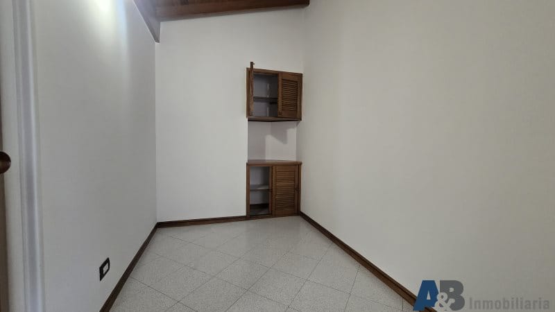 Apartamento de 4 alcobas en arriendo en Laureles, Medellín, 280 m² · foto 12 de 24