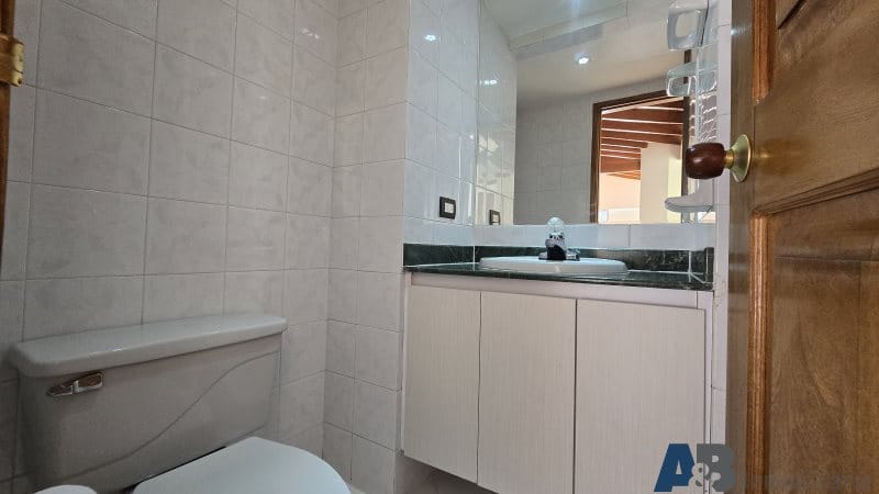 Apartamento de 4 alcobas en arriendo en Laureles, Medellín, 280 m² · foto 24 de 24