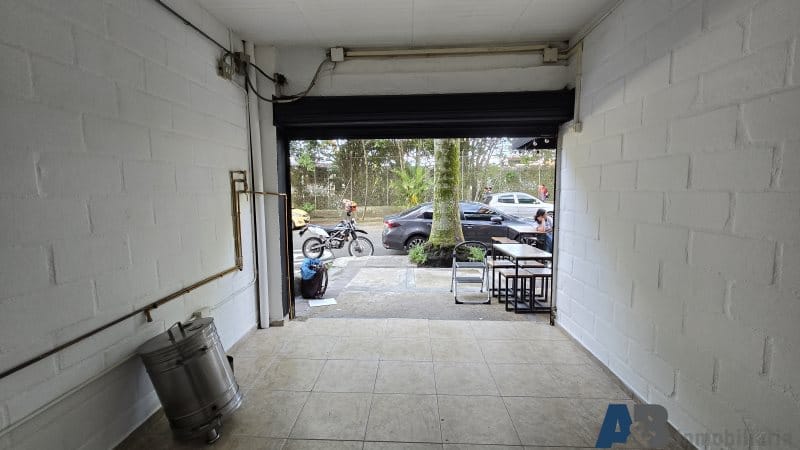 Local en arriendo en Milan - Vallejuelos, Envigado, 20 m² · foto 2 de 7