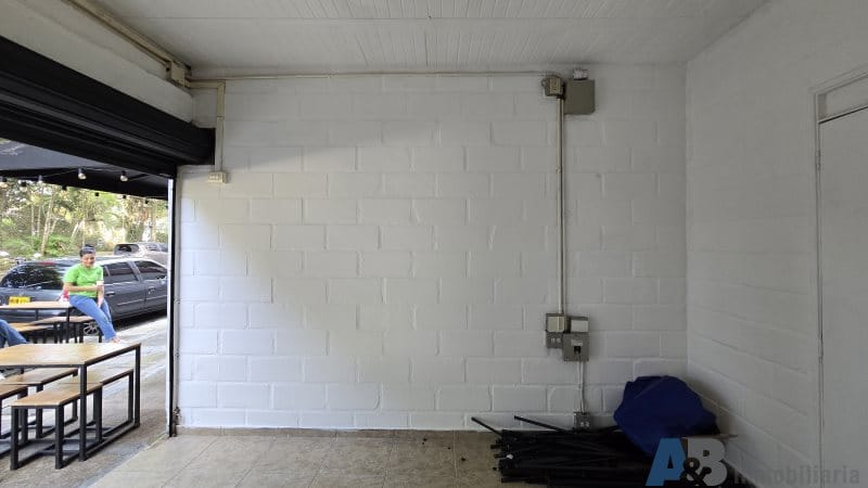 Local en arriendo en Milan - Vallejuelos, Envigado, 20 m² · foto 3 de 7