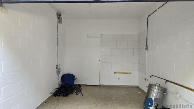Local en arriendo en Milan - Vallejuelos, Envigado, 20 m² · foto 4 de 7