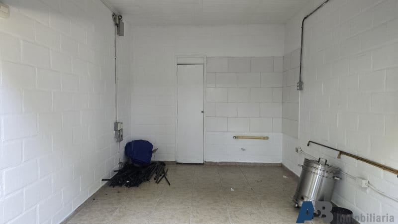 Local en arriendo en Milan - Vallejuelos, Envigado, 20 m² · foto 5 de 7