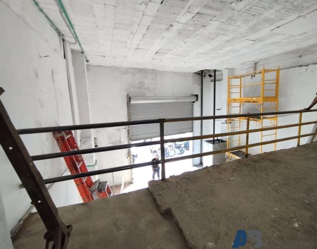 Bodega en arriendo en Perpetuo Socorro, Medellín, 1000 m² · foto 4 de 24