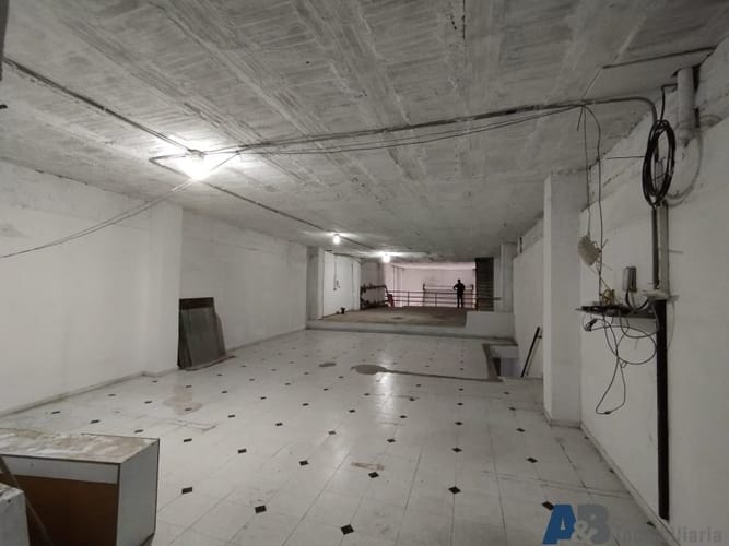 Bodega en arriendo en Perpetuo Socorro, Medellín, 1000 m² · foto 7 de 24