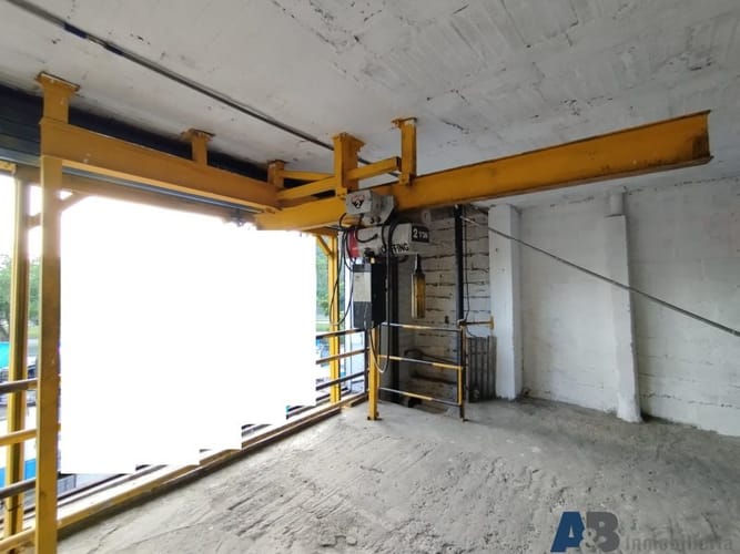 Bodega en arriendo en Perpetuo Socorro, Medellín, 1000 m² · foto 11 de 24