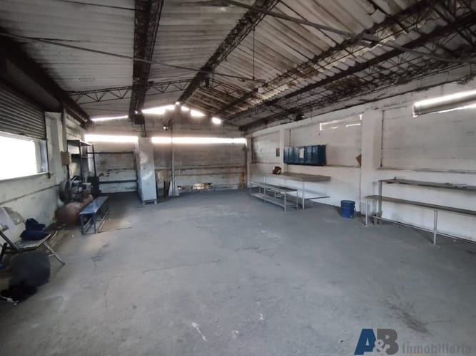 Bodega en arriendo en Perpetuo Socorro, Medellín, 1000 m² · foto 22 de 24