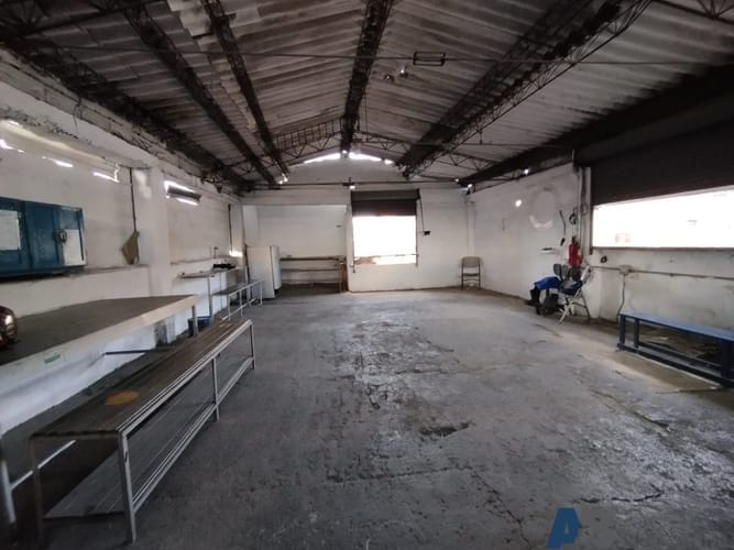 Bodega en arriendo en Perpetuo Socorro, Medellín, 1000 m² · foto 23 de 24