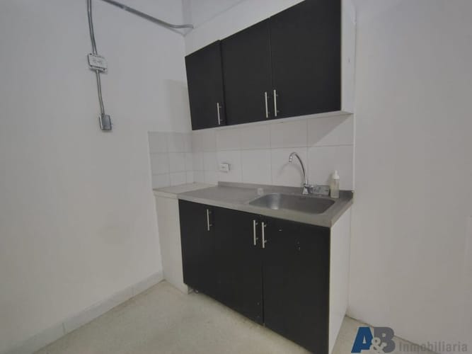 Bodega en arriendo en San Antonio De Prado, Medellín, 286 m² · foto 10 de 12