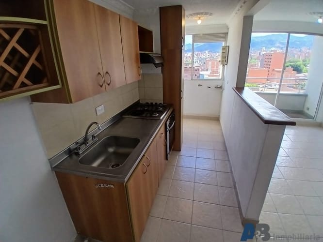 Apartaestudio en arriendo en Laureles, Medellín, 45 m² · foto 4 de 13