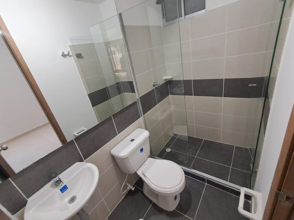 Apartamento en arriendo en Miramar, Barranquilla · foto 8 de 13