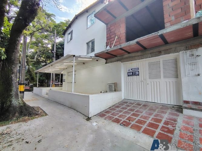Local en arriendo en Estadio, Medellín, 110 m² · foto 3 de 12