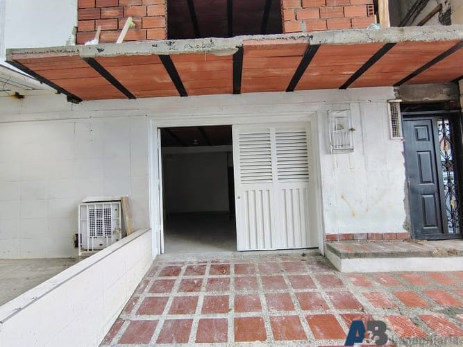 Local en arriendo en Estadio, Medellín, 110 m² · foto 4 de 12