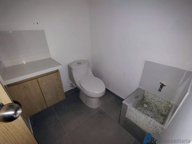 Local en arriendo en Satexco, Itagüí, 97 m² · foto 8 de 8