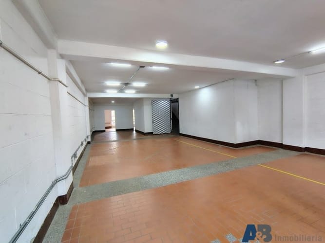 Bodega en arriendo en El Poblado, Medellín, 160 m² · foto 5 de 12
