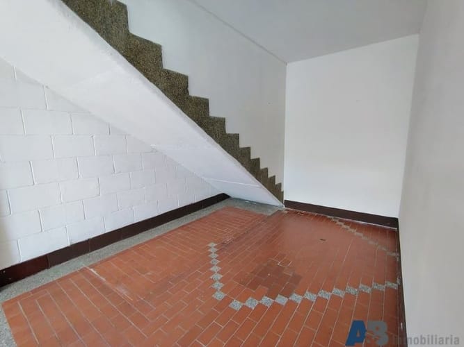 Bodega en arriendo en El Poblado, Medellín, 160 m² · foto 7 de 12