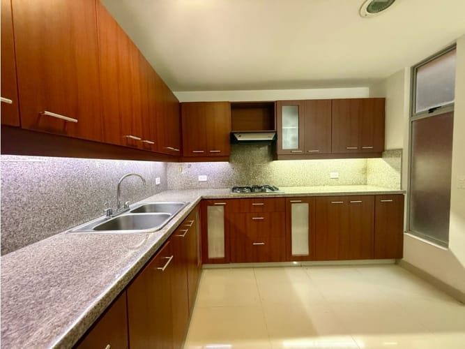 Apartamento de 3 alcobas en venta en Cumbres, Envigado, 156 m² · foto 6 de 22