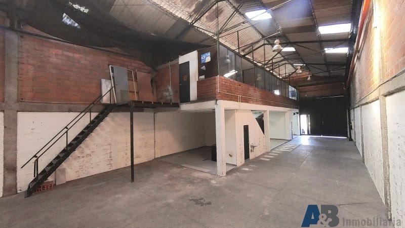 Bodega en arriendo en El Chagualo, Medellín, 500 m² · foto 3 de 20