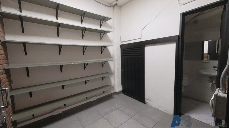 Bodega en arriendo en El Chagualo, Medellín, 500 m² · foto 10 de 20