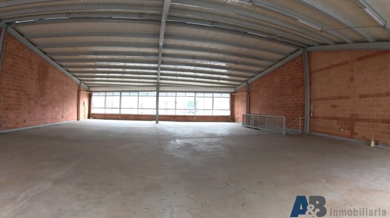 Bodega en arriendo en Calasanz, Medellín, 290 m² · foto 3 de 7
