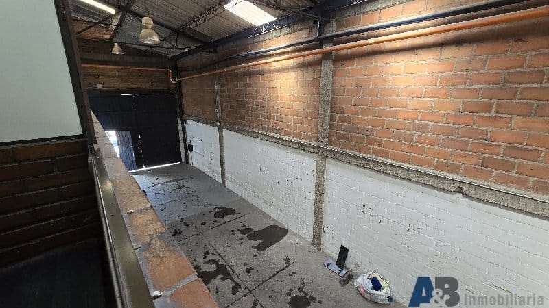 Bodega en arriendo en El Chagualo, Medellín, 500 m² · foto 15 de 20