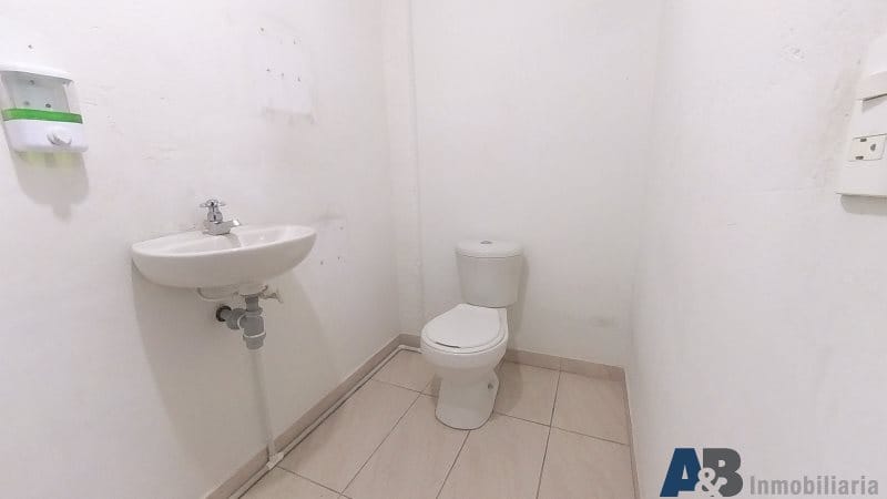 Bodega en arriendo en El Chagualo, Medellín, 500 m² · foto 17 de 20