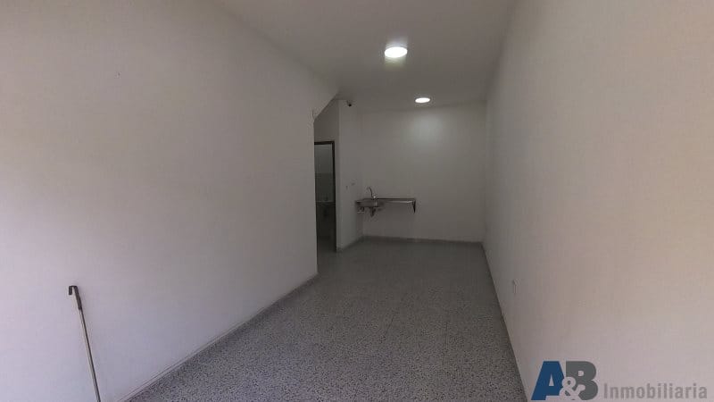Local en arriendo en Villa Paula, Itagüí, 20 m² · foto 2 de 5