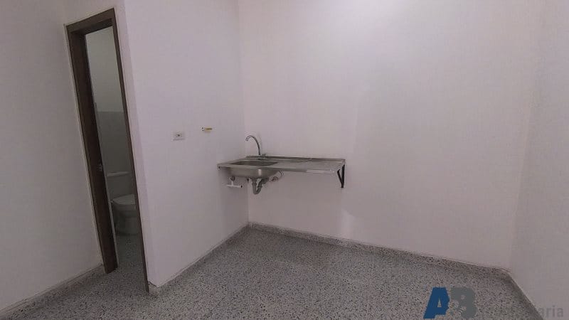 Local en arriendo en Villa Paula, Itagüí, 20 m² · foto 4 de 5