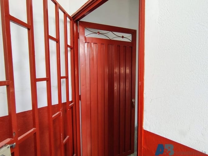 Bodega en arriendo en Caribe, Medellín, 260 m² · foto 2 de 15