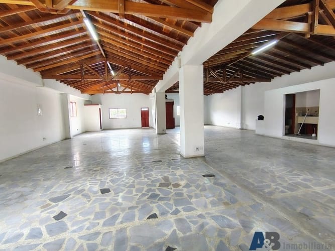 Bodega en arriendo en Caribe, Medellín, 260 m² · foto 5 de 15