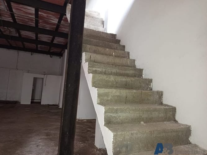 Bodega en arriendo en El Chagualo, Medellín, 180 m² · foto 5 de 11
