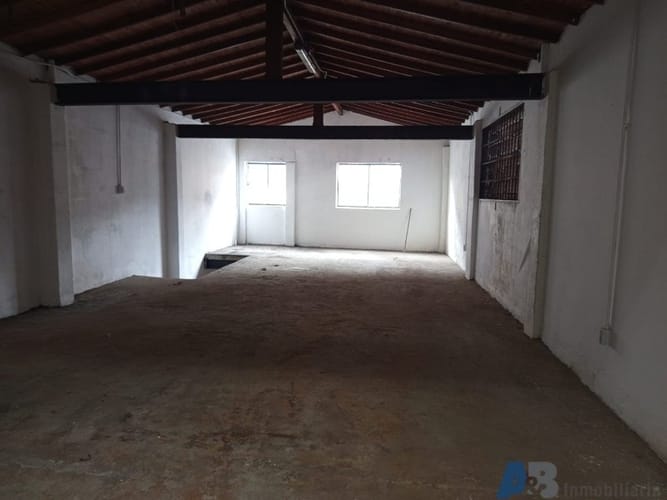 Bodega en arriendo en El Chagualo, Medellín, 180 m² · foto 6 de 11