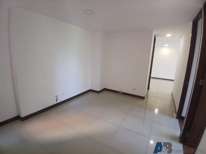 Apartamento de 3 alcobas en arriendo en Loma Del Esmeraldal, Envigado, 105 m² · foto 10 de 24