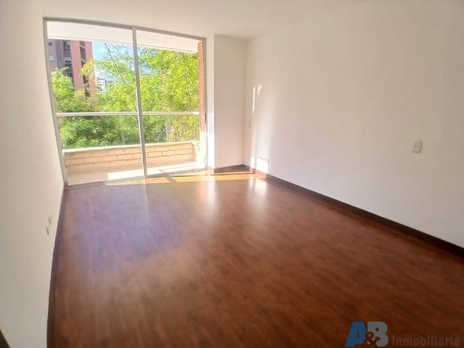 Apartamento de 3 alcobas en arriendo en Loma Del Esmeraldal, Envigado, 105 m² · foto 12 de 24