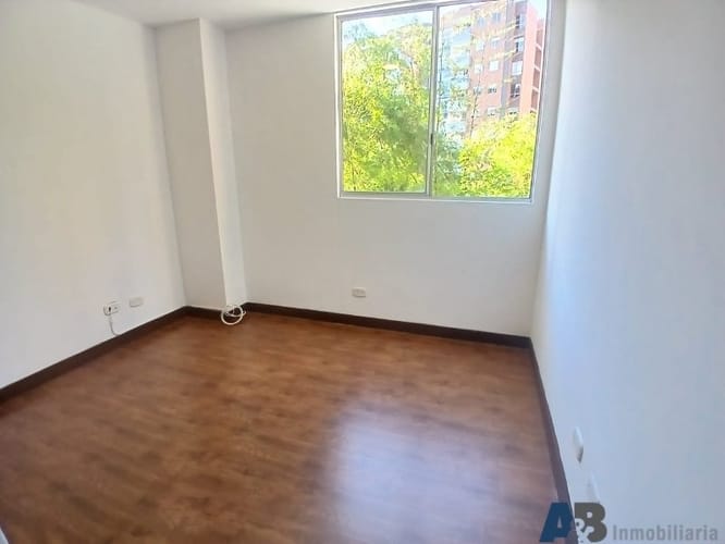 Apartamento de 3 alcobas en arriendo en Loma Del Esmeraldal, Envigado, 105 m² · foto 15 de 24