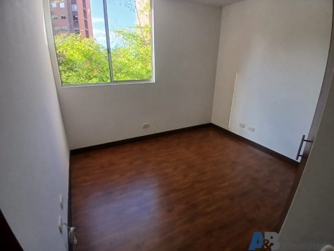 Apartamento de 3 alcobas en arriendo en Loma Del Esmeraldal, Envigado, 105 m² · foto 17 de 24