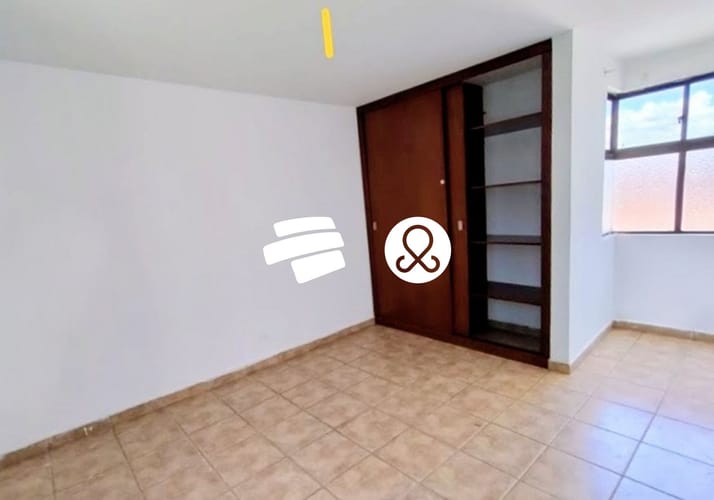 Apartamento de 4 alcobas en venta en Cristo Rey, Medellín, 132 m² · foto 11 de 15