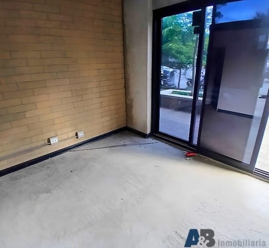 Local en arriendo en El Poblado, Medellín, 36 m² · foto 4 de 7