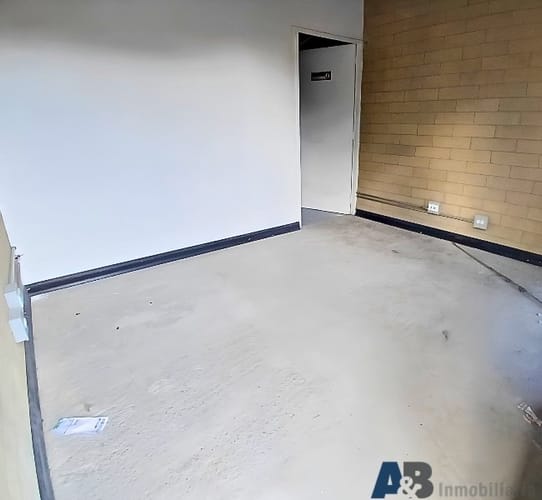Local en arriendo en El Poblado, Medellín, 36 m² · foto 6 de 7