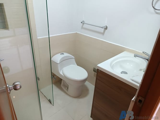 Apartaestudio en arriendo en El Tesoro, Medellín, 54 m² · foto 9 de 10