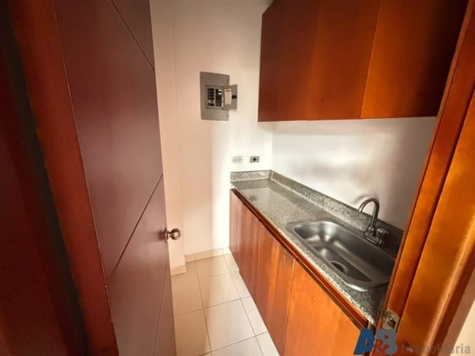 Oficina en arriendo en La Florida, Medellín, 67 m² · foto 6 de 8