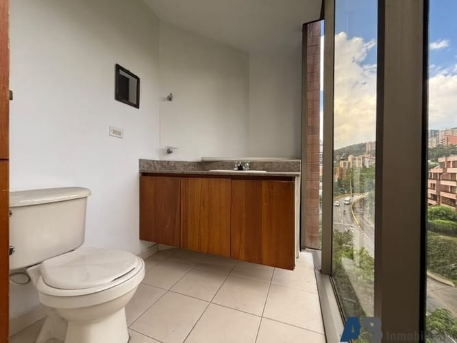 Oficina en arriendo en La Florida, Medellín, 67 m² · foto 7 de 8
