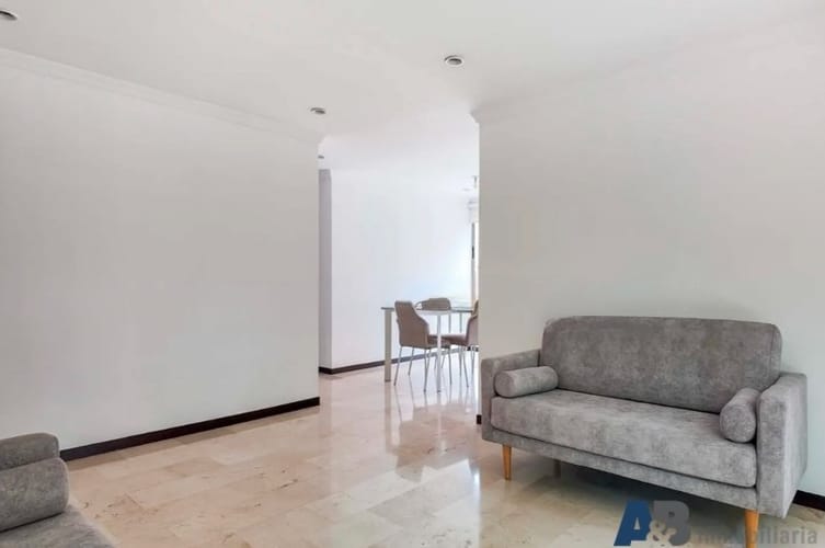 Apartamento de 3 alcobas en arriendo en La Florida, Medellín, 132 m² · foto 4 de 13