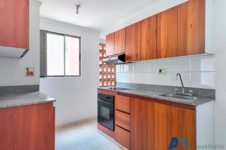 Apartamento de 3 alcobas en arriendo en La Florida, Medellín, 132 m² · foto 10 de 13