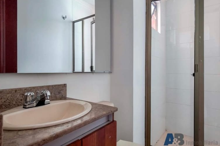 Apartamento de 3 alcobas en arriendo en La Florida, Medellín, 132 m² · foto 13 de 13