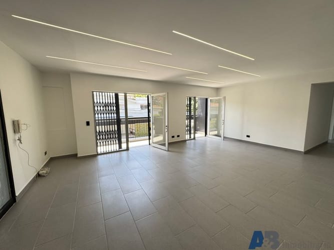 Local en arriendo en Simon Bolivar, Medellín, 200 m² · foto 11 de 20
