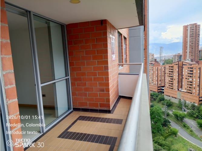 Apartamento de 3 alcobas en arriendo en Asomadera No.2, Medellín, 80 m² · foto 12 de 24