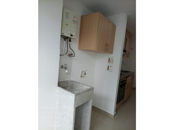 Apartamento de 3 alcobas en arriendo en Asomadera No.2, Medellín, 80 m² · foto 16 de 24