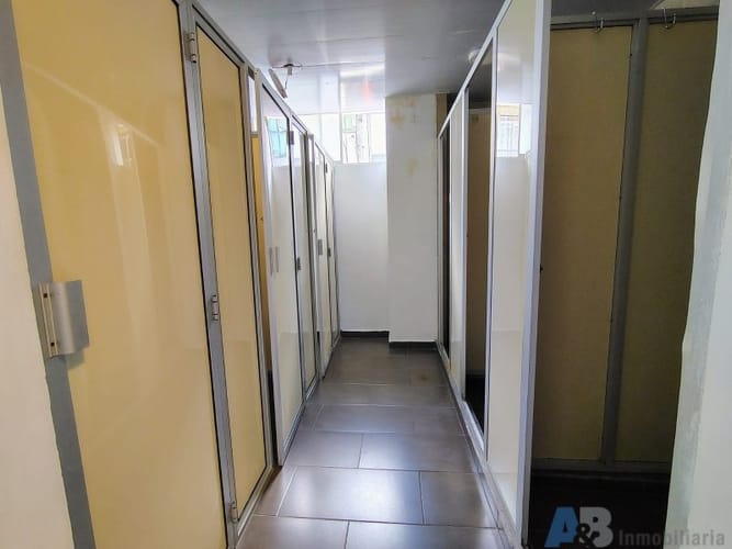 Local en arriendo en El Poblado, Medellín, 144 m² · foto 14 de 21
